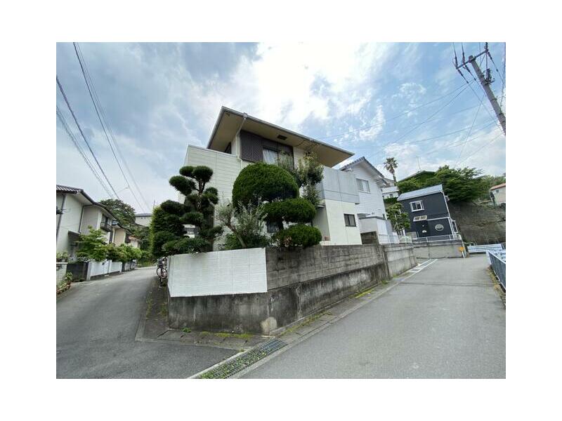 2-story 5DK in Nakatsuura, Yamamoto Town, Tokushima City (Nikeya Station)