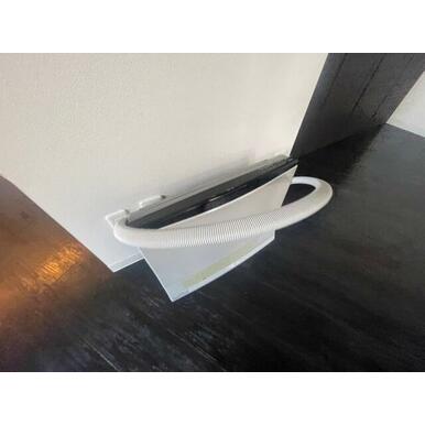 ガス暖房です。寒い冬もこれで乗り切りましょう！