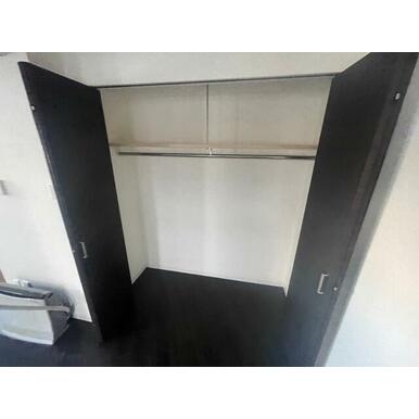 収納もバッチリあるのでお部屋が片付きますよ！