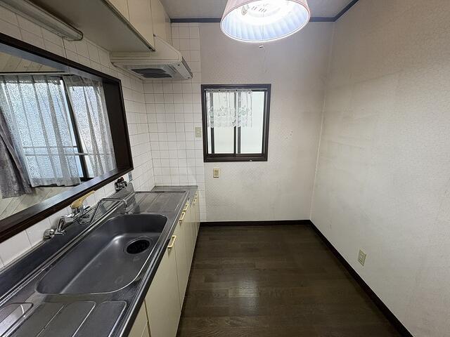 アットホーム】大東市 寺川3丁目 （野崎駅 ） 3階建 2SLDK