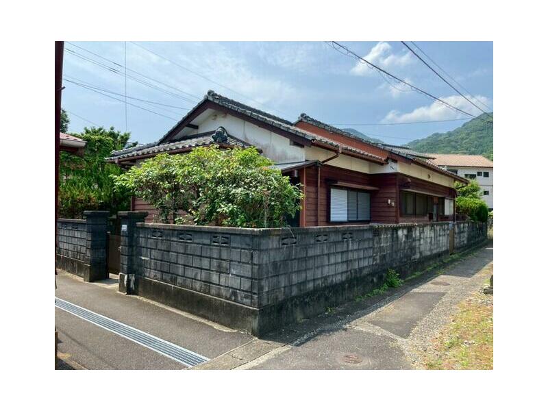 Saeki City, Tsurumi Oaza Jimatsuura, flat roof, 3DK

2.8 million yen