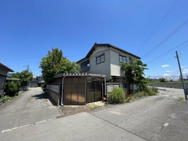 Komatsu City, Matsuo Town (Awazu Station) 2-story building 6DK