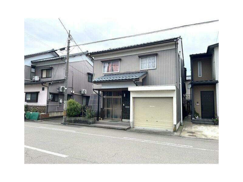 Terute 3-chome, Fukui City (Fukudai-mae Nishi-Fukui Station), 2-story building, 5DK