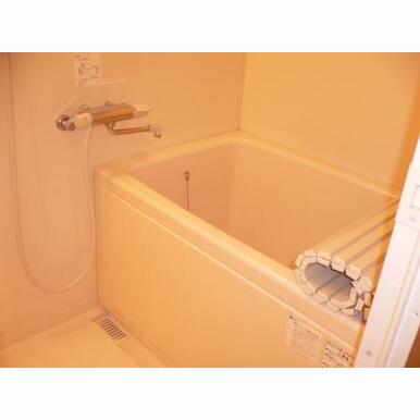 追い焚き機能付浴室