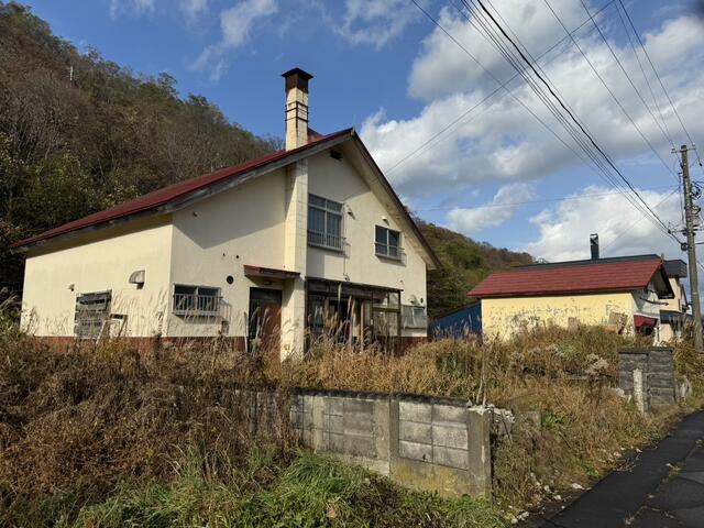 積丹郡積丹町 大字美国町字大沢(余市駅) 2階建 2DK 2