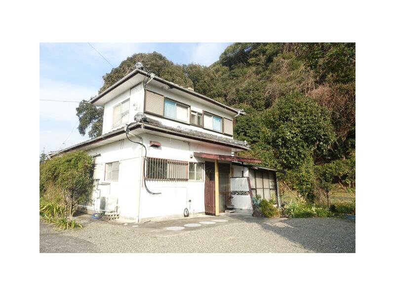 Yatsushiro-shi, Yatsushiro Shikigawauchi-cho (Higo Takada Sta.) 2F 6DK

1.5 million yen