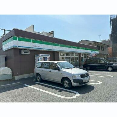 ファミリーマート 上板橋三丁目店 距離:225m
