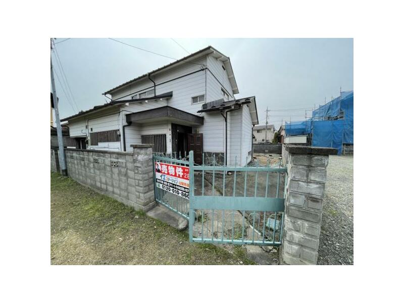 Tomitake 3-chome, Kofu-shi, Kofu (Ryuoh Station) 2F 6DK

3,800,000 yen