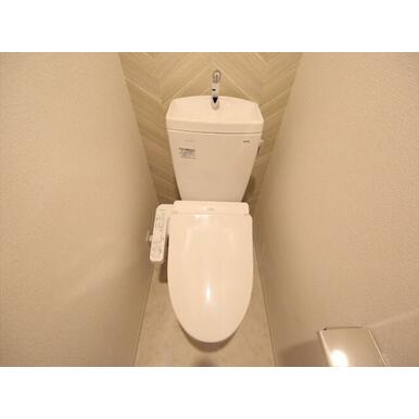 温水洗浄暖房便座付トイレ