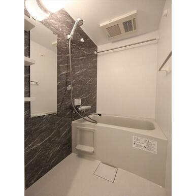 バスルーム 浴室暖房乾燥機付き