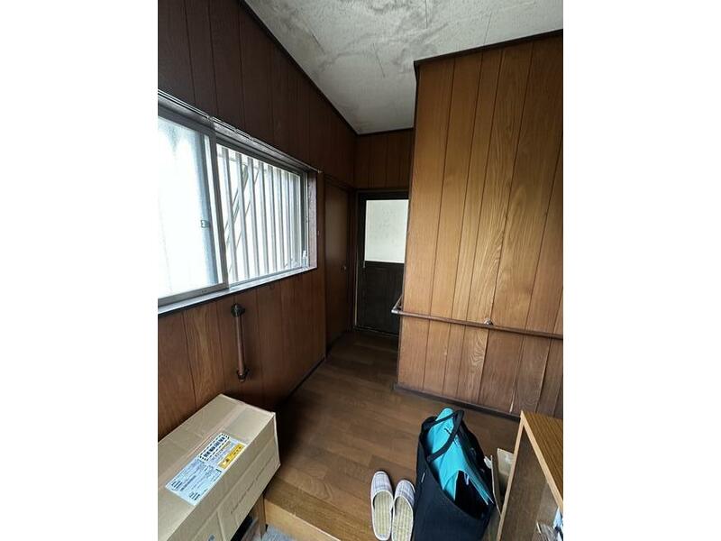 3 Kaede-gaoka, Hatoyama-cho, Hiki-gun (Takasaka Sta.) 2F 4DK

4,500,000 yen