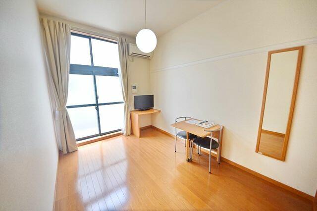 アットホーム レオパレスブルースカイ 阿久和 1階 １ｋ 提供元 株 タウンハウジング 二俣川店 横浜市瀬谷区の賃貸アパート