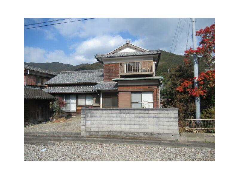 Saeki City, Saeki City Yonemizu Oaza Shikariura (Saeki Station) 2F 7DK

2,350,000 yen