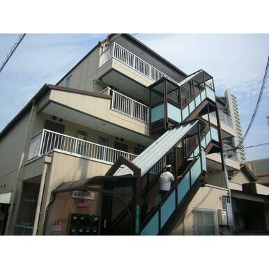 アットホーム 鈴木マンション ４０３ １ｋ 提供元 賃貸のエスト ｊｒ高槻店 株 エストコーポレーション 高槻市の賃貸 マンション 1062450061