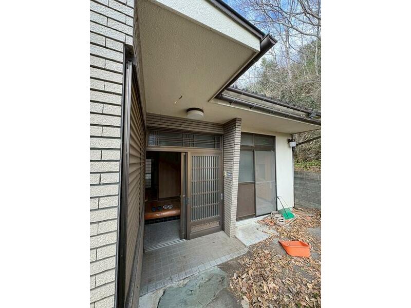 Akiruno-city Kusabana （Akikawa station） Single story building 6DK

4.98 million yen