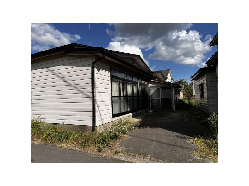 Mukanoshiro Aza Totomeki, Noshiro City (Mukanoshiro Sta.) Single story house, 4DK

1,280,000 yen
