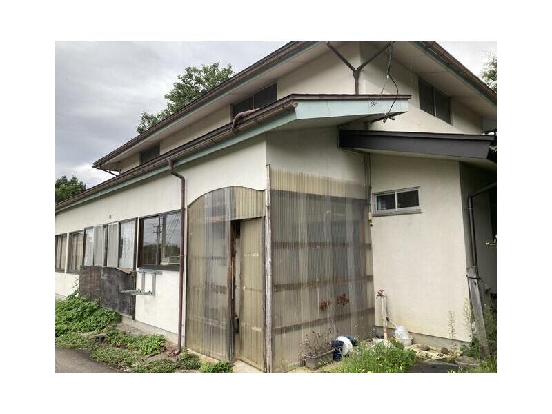 Kamiyama City, Ogura, Ueno-yama (Mokichi Memorial Museum-mae Station) Single-story building 5SK