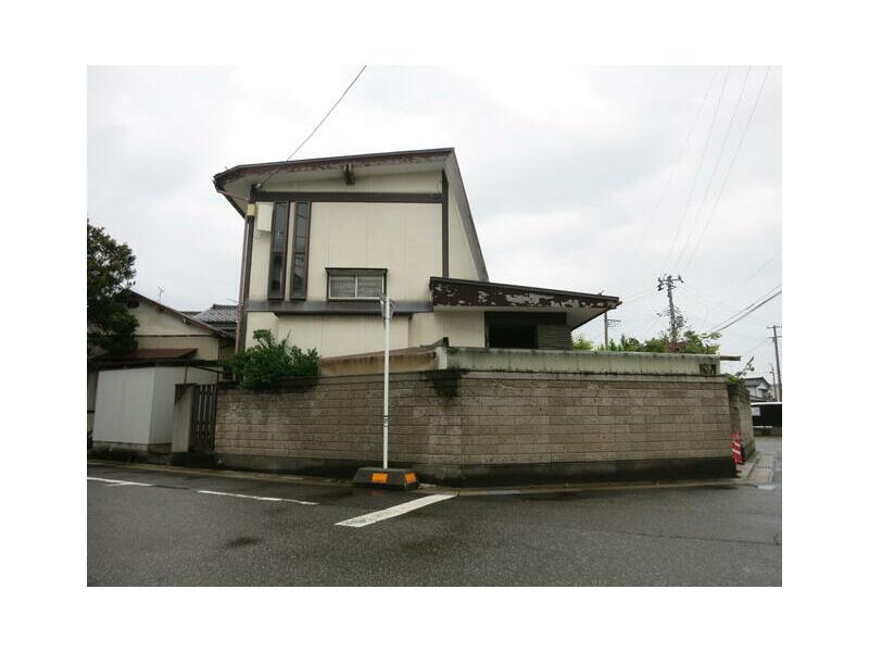 Sakata City Sengokucho 1-chome (Sakata Station) 2-story 6DK