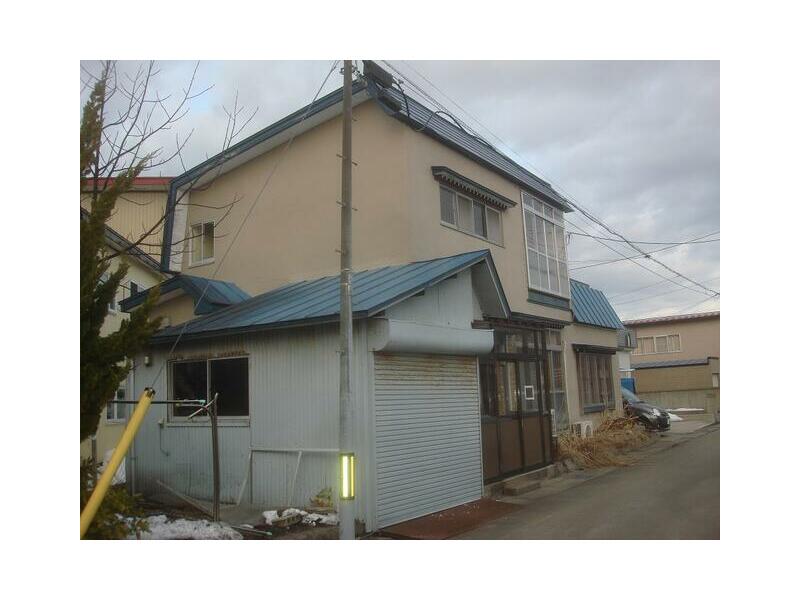 2-chome, Myoumi-shi, Aomori-shi (Tsutsui station) 2F 4LDK

3.8 million yen