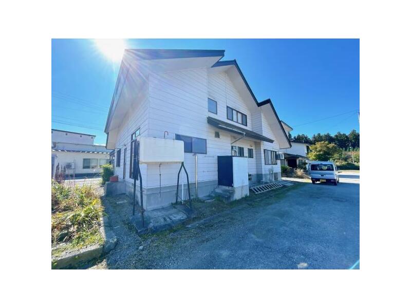 2-story building, 7DK, 1-chome, Higoodori, Yonezawa City (Yonezawa Station)