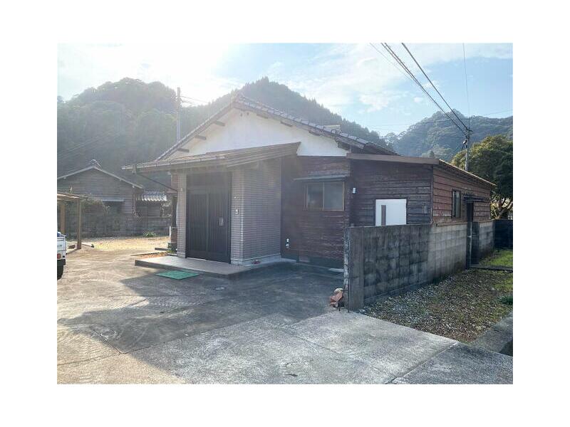 Saeki City, Yayoi Oaza Era (Kamioka Station) Single story house, 3DK

4,000,000 yen