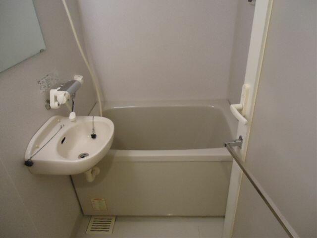 アットホーム 港区 六本木２丁目 六本木一丁目駅 14階 １ｋ 提供元 株 ｂｒｉサポート 港区の賃貸マンション