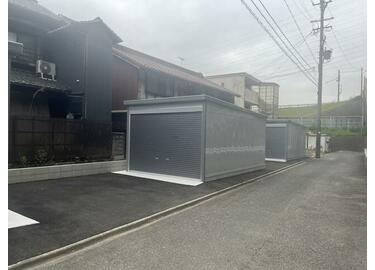 アットホーム】岩塚町シャッター付きガレージ（提供元：(株)不動産工房