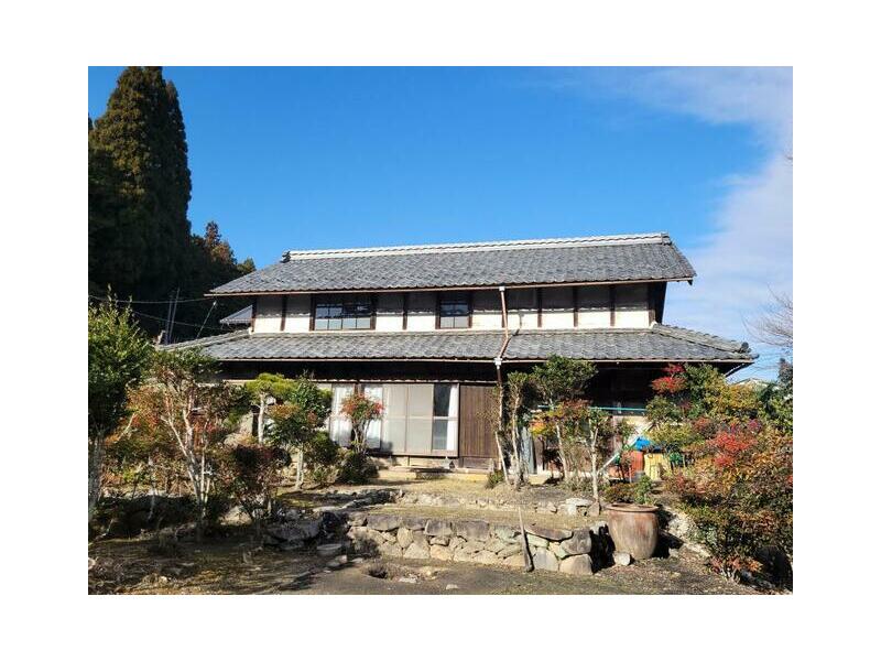 IR Ishikawa Railway "Kagaonsen" station 13 min. walk