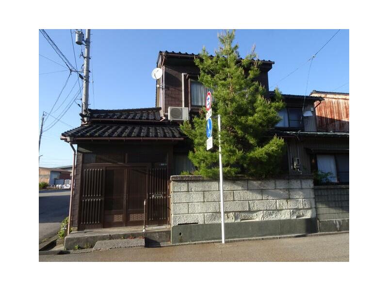 Imizu City Nishishinminato (Daiichi Inn Shinminato Cross Bay Mae Station) 2-story 8DK