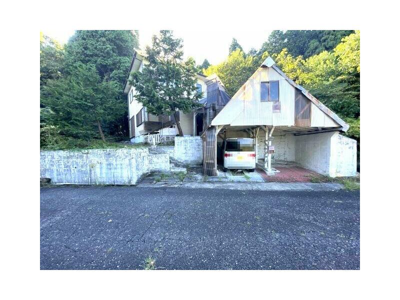 Fukashimizu, Imazu-cho, Takashima-shi, Takashima (Omi Nakajyo Sta.) 2F 3LDK

3.5 million yen