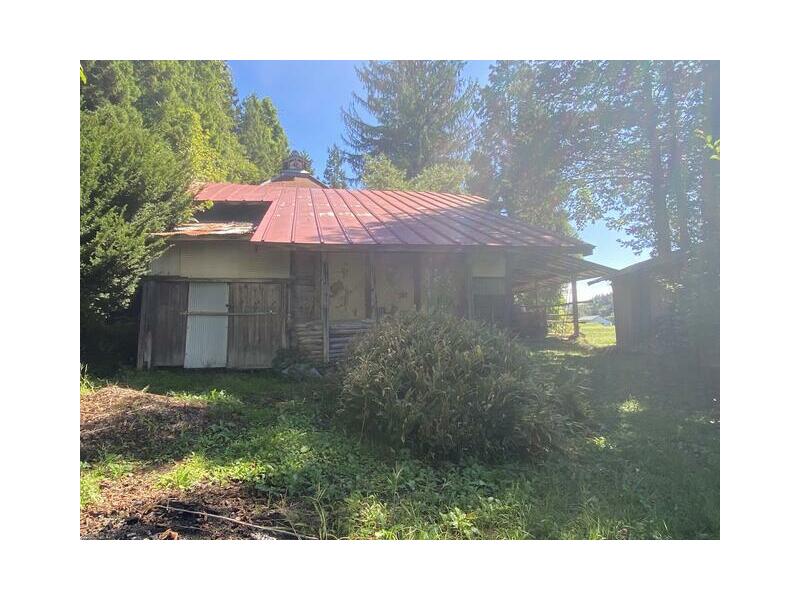 Oshu City, Esashi Tamari Aza Hakusan Dori (Mizusawa Esashi Station) Single-story building 6K