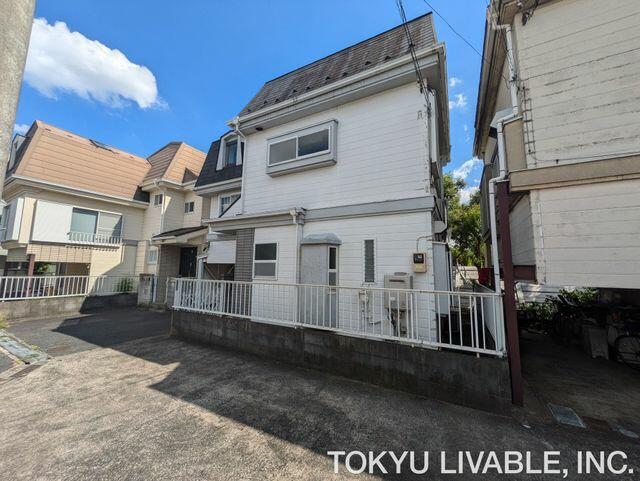 Cheap house for sale in Setagaya, Tokyo