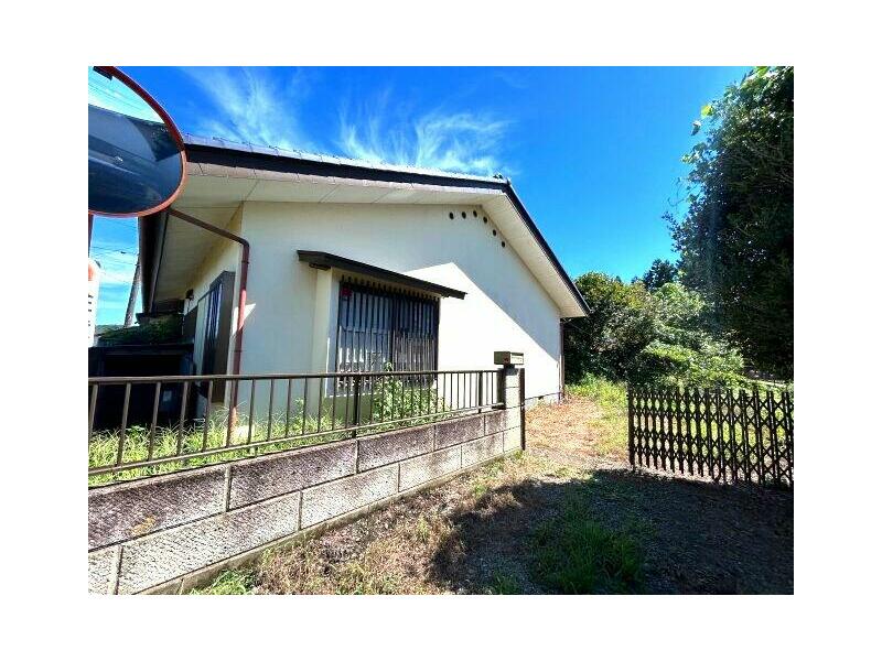 6DK, single story house in Yata, Nakagawa-cho, Nasugun, Kanagawa (Karasuyama Sta.)

6DK (Single-story house) 3.5 million yen