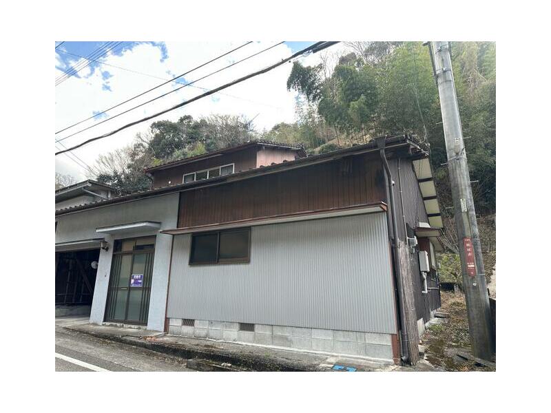 Takeda-shi, Takeda (Bungo Takeda station) 2F 3LDK

2,000,000 yen