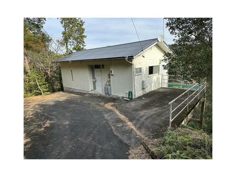 Shima-gun Minami Ise-cho, Yakuura (Shima Isobe Station) 1-story above ground and basement 2LDK