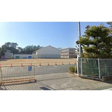 浜松市立可美小学校 距離：847m