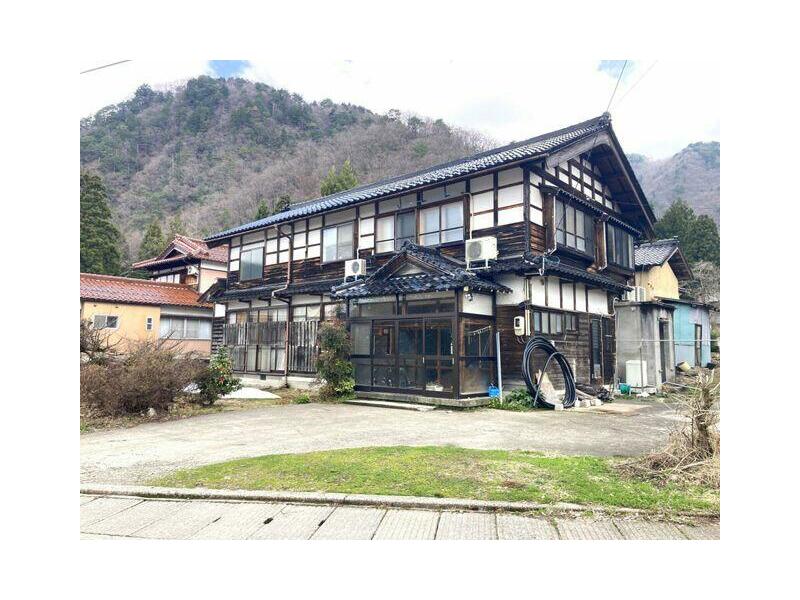 Hakusan City, Yoshino, 2-story building, 9DK