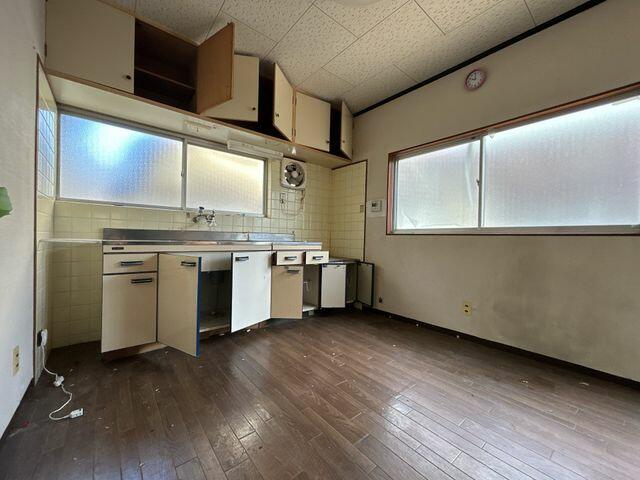 Takamatsu City, Enza-cho (Enza Station), 2-story building, 4DK &mdash; photo 2