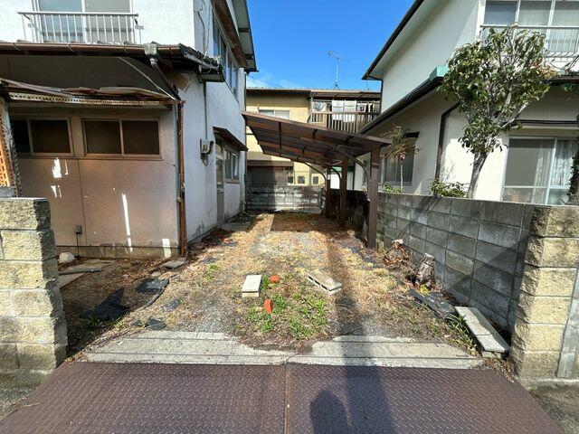 Takamatsu, Kagawa property