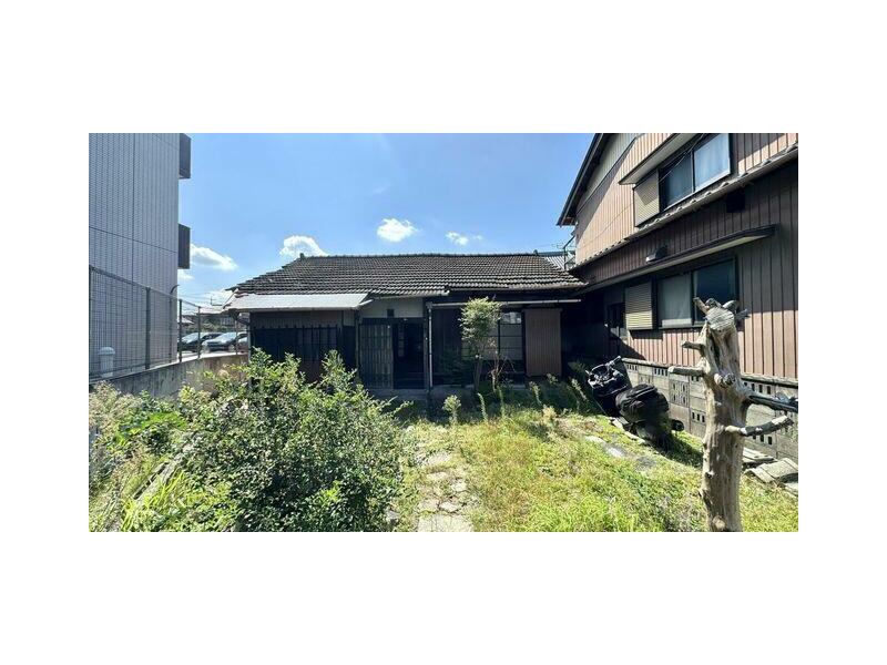 Iwakura City, Shimohonmachi Shimoichiba (Iwakura Station) single-story building 3K