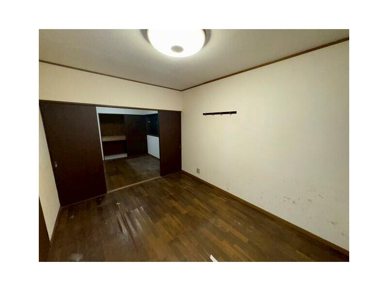 Shibukawa City, Akagimachi Mizorogi (Shikishima Station) 2-story building 8DK