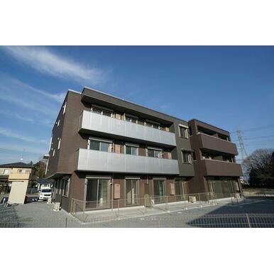 １階のお部屋は南側に専用庭が付いています