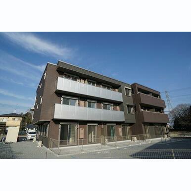 1階のお部屋は南側に専用庭が付いています