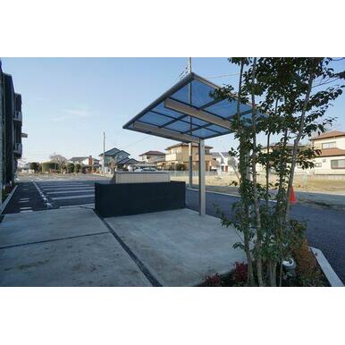 屋根付き駐輪場