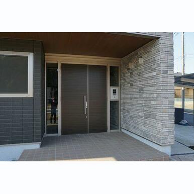 オートロックの共用玄関