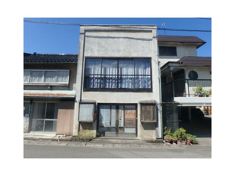 Suzaka City, Oaza Suzaka Tokiwamachi (Suzaka Station) 2-story building 2K