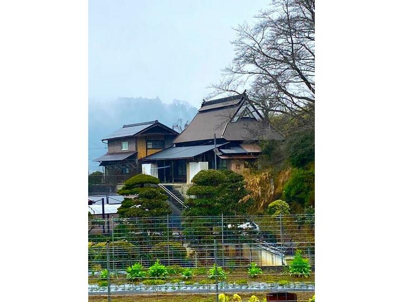 2-minute walk from JR San'in Main Line "Yagi" Station