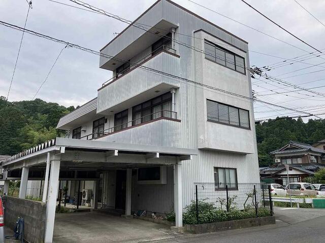Sabae City, Nishiyama Town (Nishiyama Park Station) 3-story 6LDK