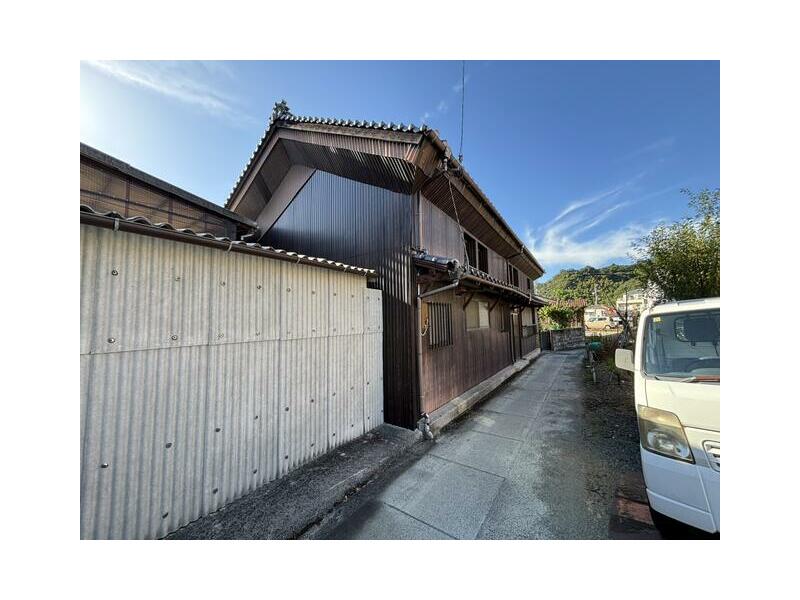 Gotanda, Yawatahama-shi (Yawatahama Sta.) Single story house, 2DK

500,000 yen