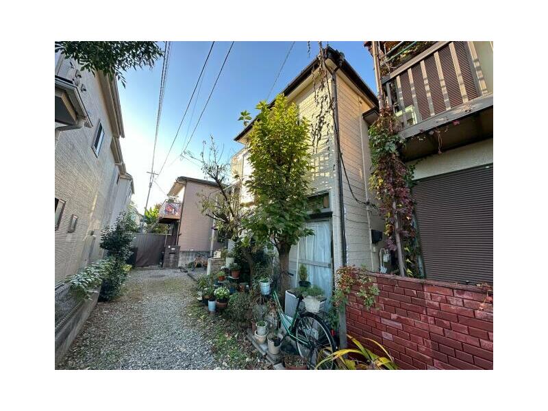 Kokubunji City, Takagi 1-chome (Kunitachi Station) 2-story building 2DK